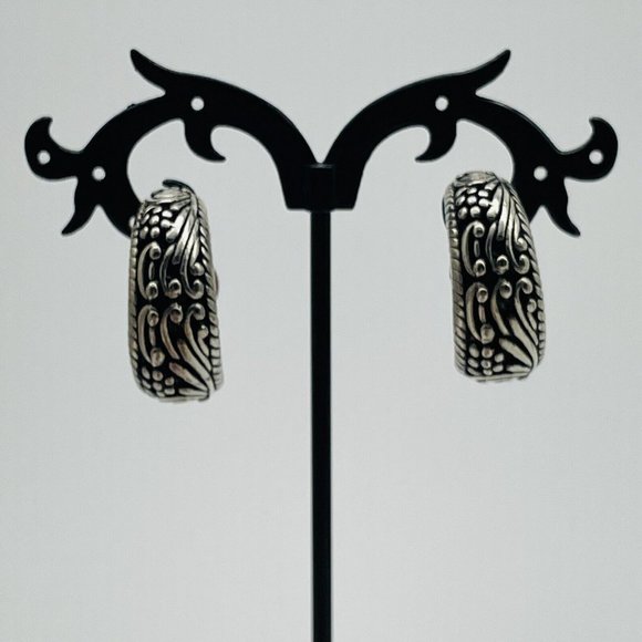 Chunky Oxidized Hoop Earrings Silver Tone Clip On Classic Career Cosplay LARP - Picture 4 of 10